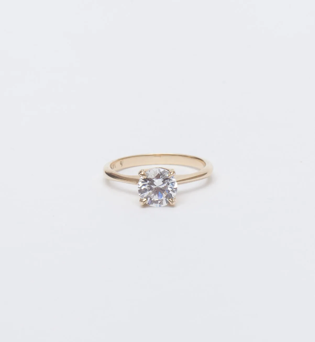 Avens Round Cut Ring