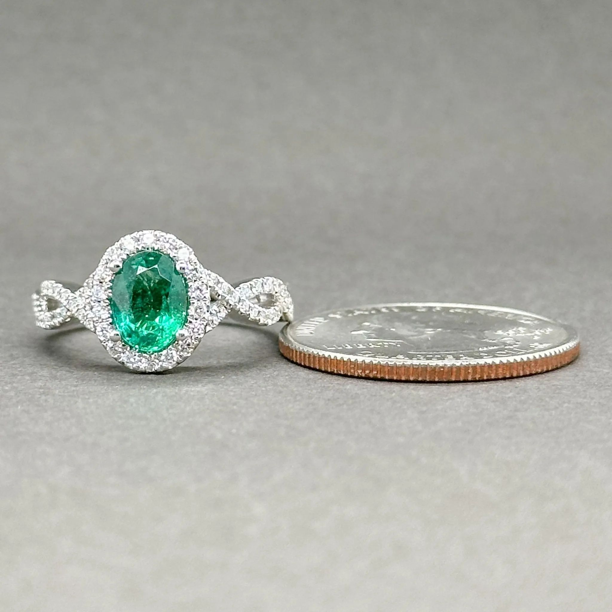 Estate 14K W Gold 1.11ct Emerald and 0.44ctw Diamond Ring