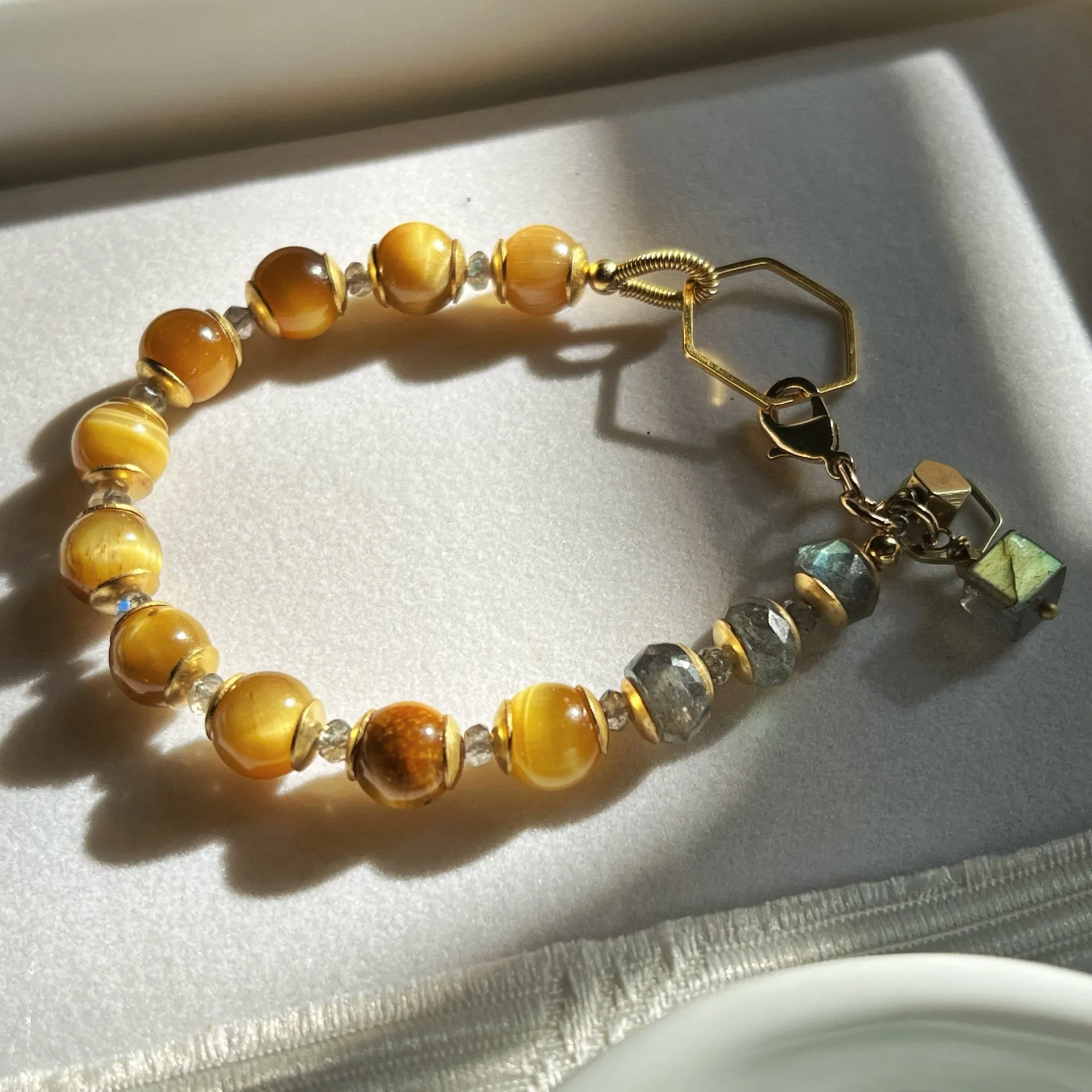 HoneyBead - Golden Honey Gemstone Bracelet