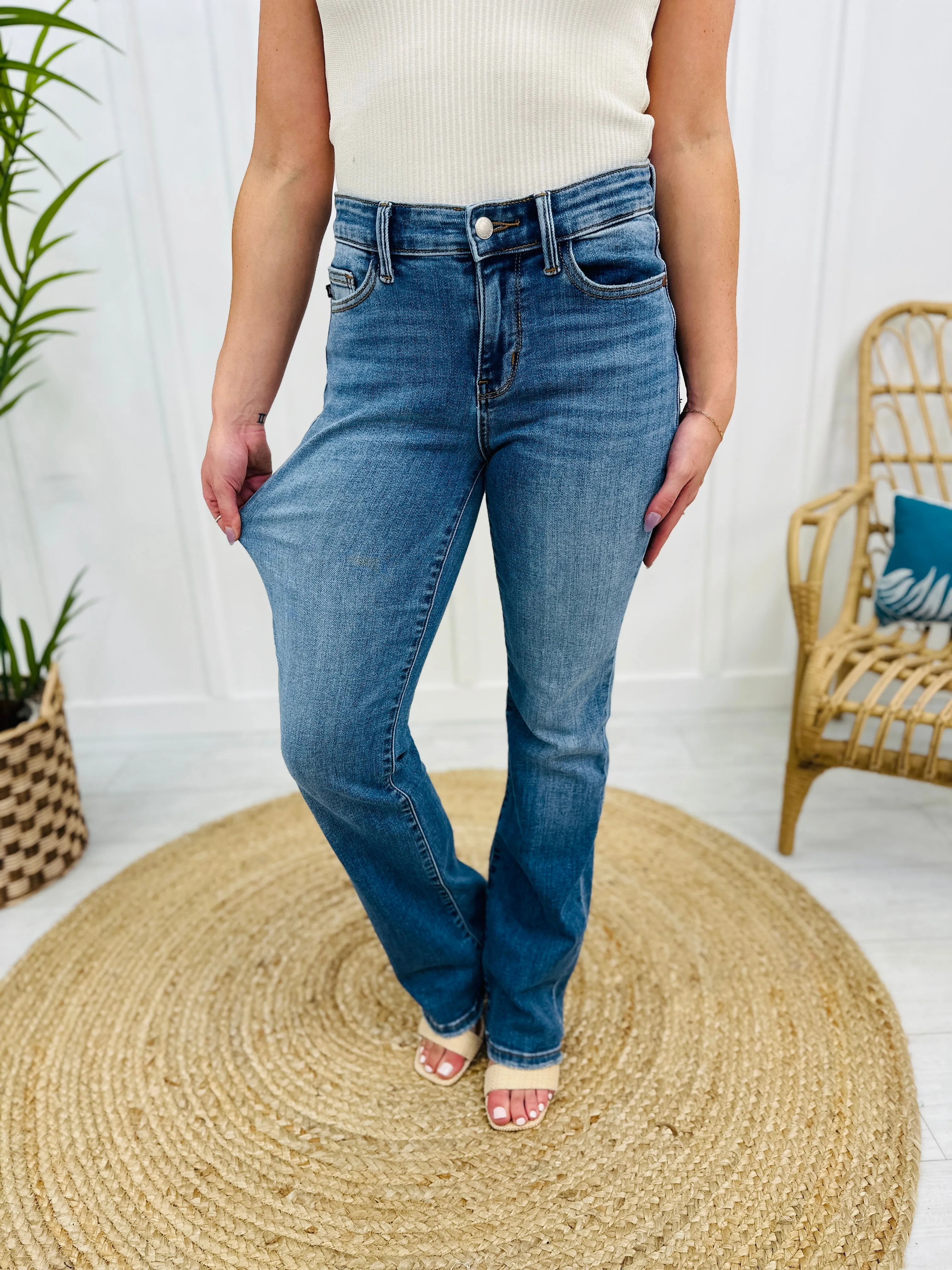 Judy Blue REG/CURVY Bet Your Boots Midrise Bootcut Jeans