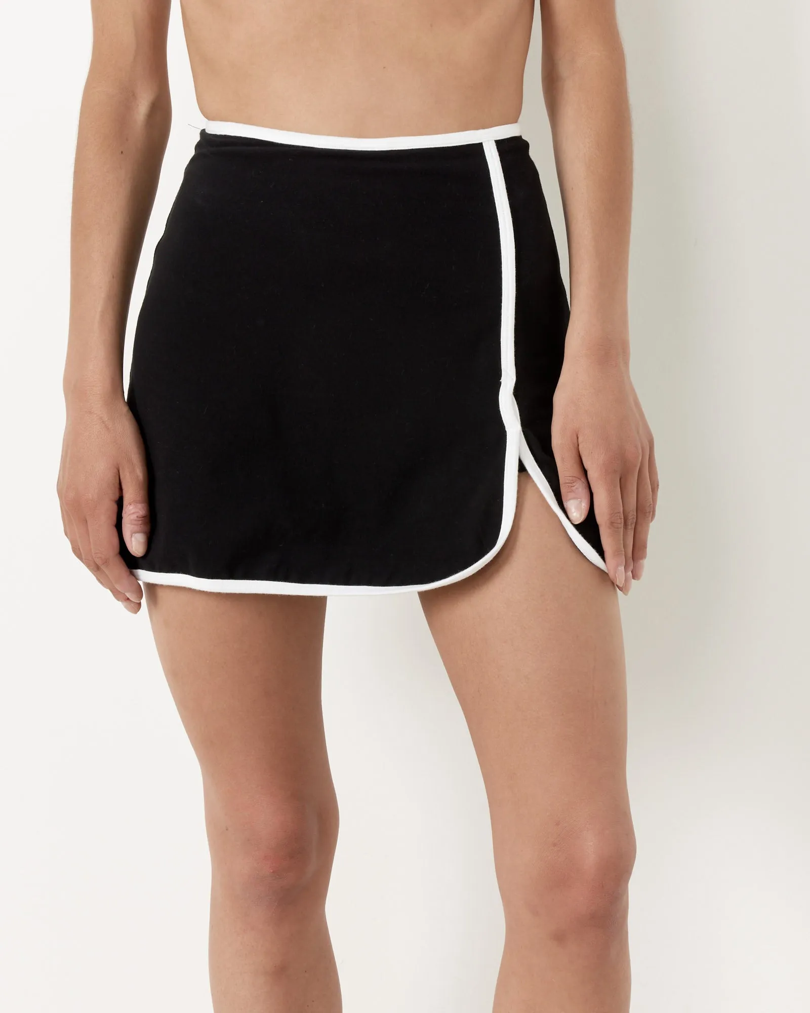 Minnie Contrast Skort in Black/White