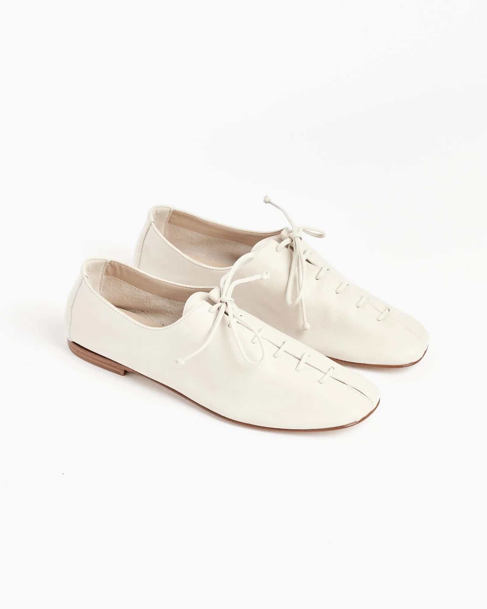 Plegada Deconstructed Lace-up Shoe in Cream