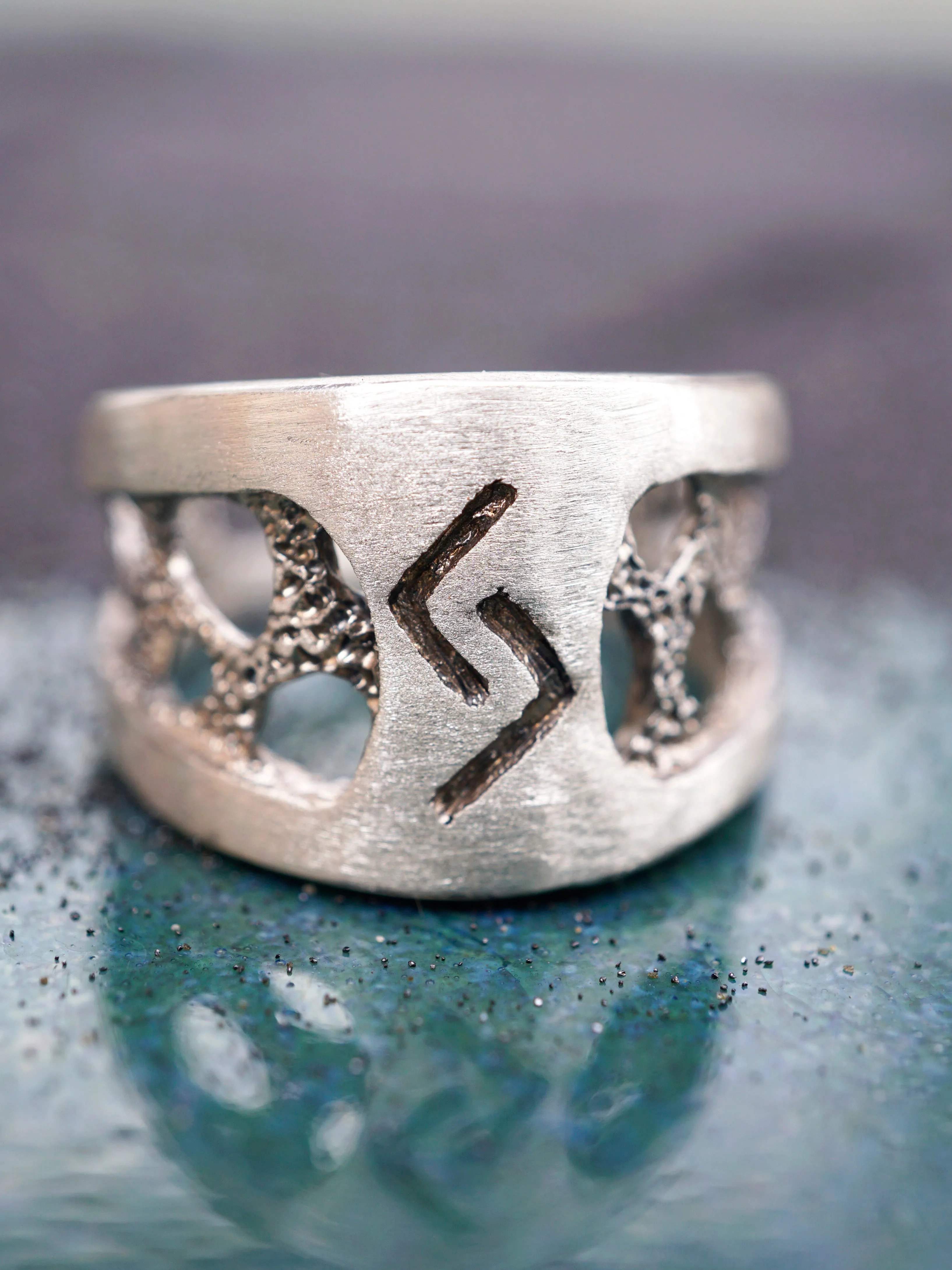 Rune ring JERA