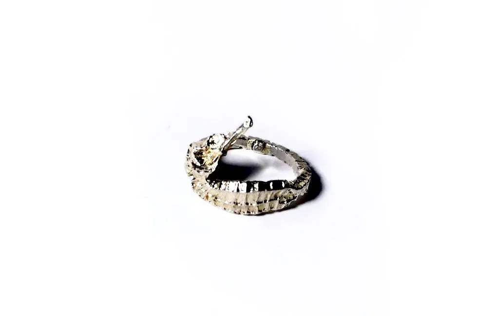 Sandy Seahorse Ring