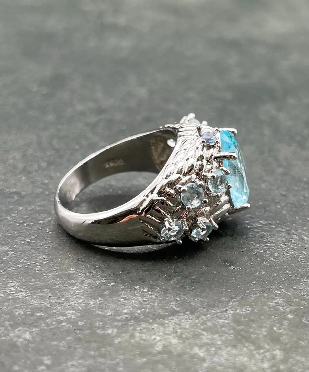 【USA輸入】ヴィンテージ アクアブルー ビジュー リング/Vintage Aqua Blue Bijou Ring