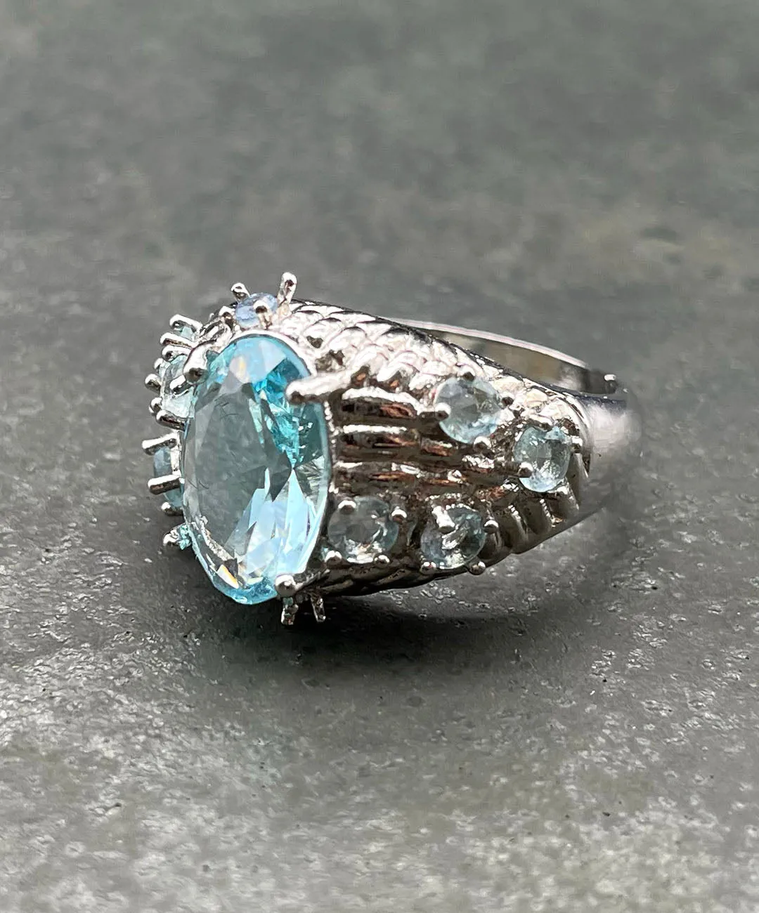 【USA輸入】ヴィンテージ アクアブルー ビジュー リング/Vintage Aqua Blue Bijou Ring