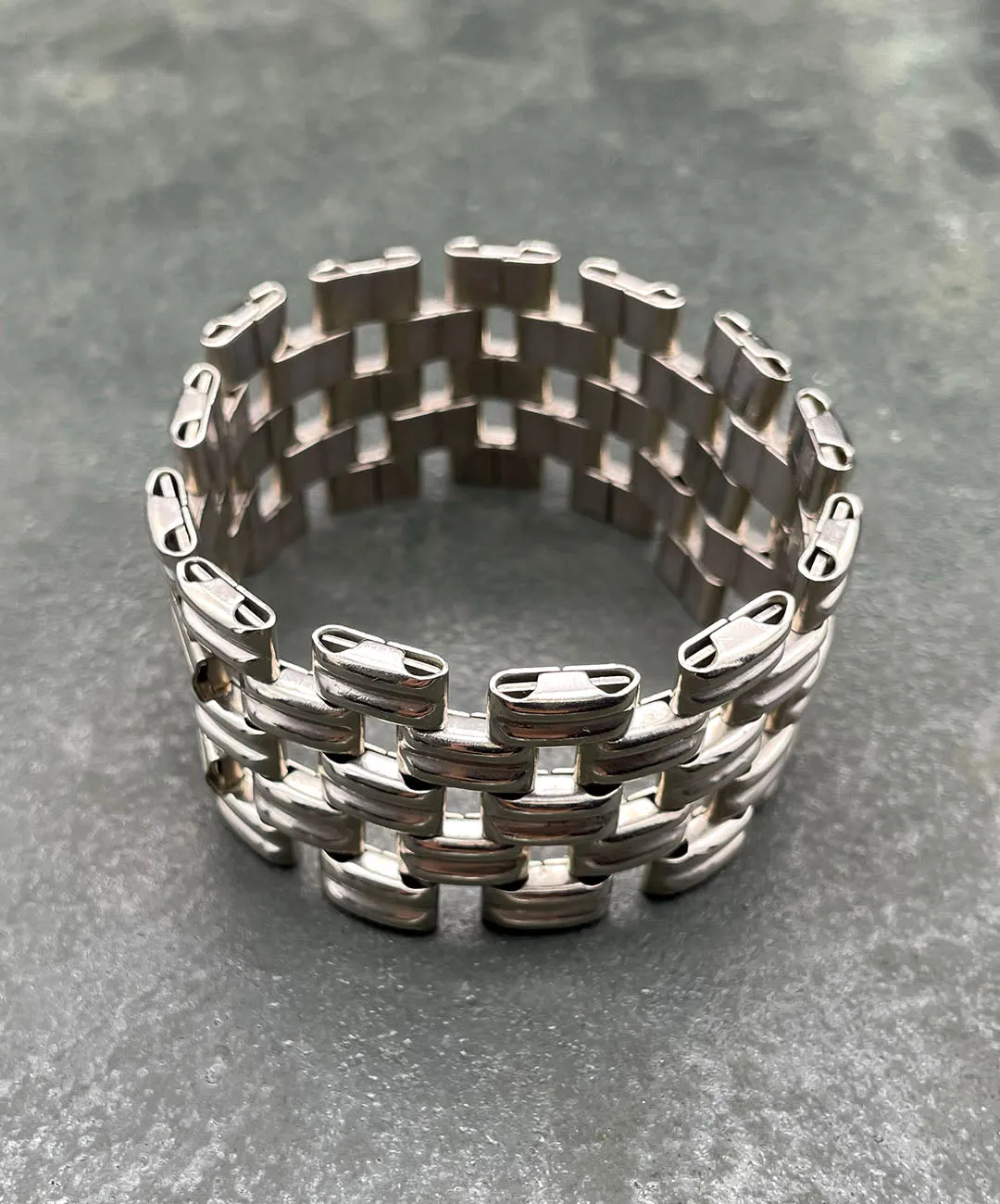 【USA輸入】ヴィンテージ シルバートーン ボリューム ブレスレット/Vintage Silver Brickwork Bracelet