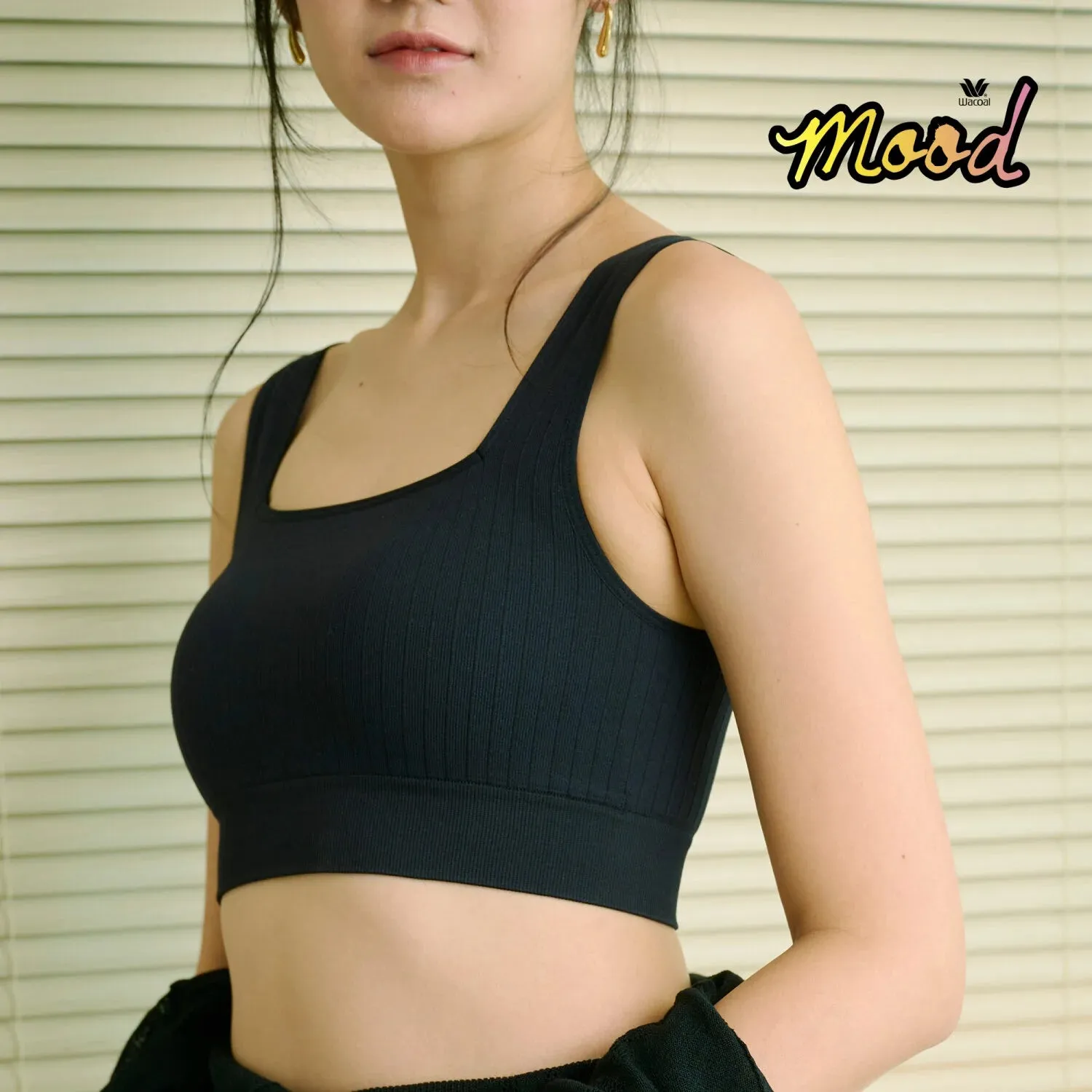 Wacoal Mood Comfy บราสวมหัวรูปแบบเสื้อกล้ามคอเหลี่ยม รุ่น WH4M06 สีดำ (BL)